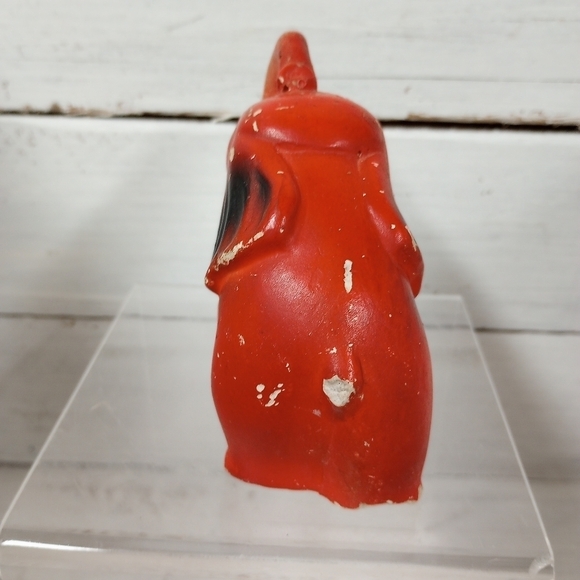 Vintage Chalkware Elephant, Circus Elephant Figurine Black and Red. - Picture 5 of 9